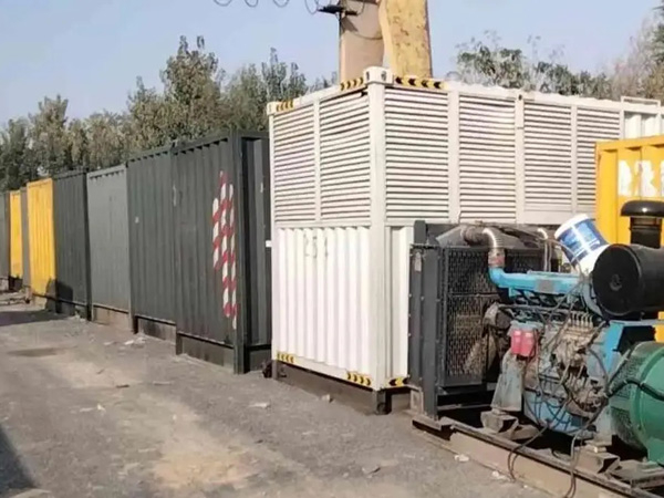 细河200KW柴油发电机机组每小时油耗是多少？